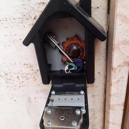 Il Girasole Di Spezia アパート