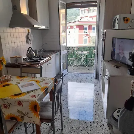 Il Girasole Di Spezia Lägenhet