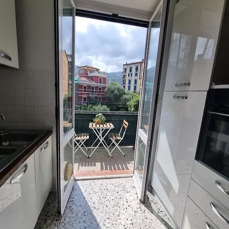 Lägenhet Il Girasole Di Spezia