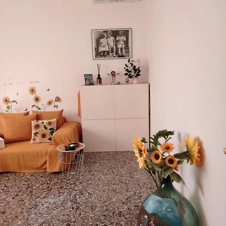 Lägenhet Il Girasole Di Spezia